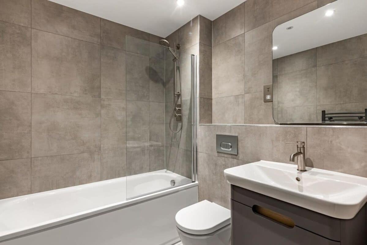 Stayzeni, Ouse Court Smart 2 Bed Apartment *